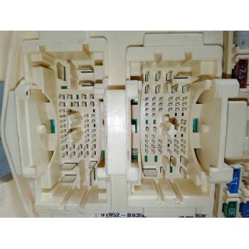CAJA RELES / FUSIBLES 91952B9350 