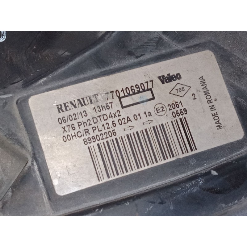 Recambio de faro derecho para renault kangoo express (fc0/1_) 1.2 (fc01, fc0a, fc0f) referencia OEM IAM 7701069077  