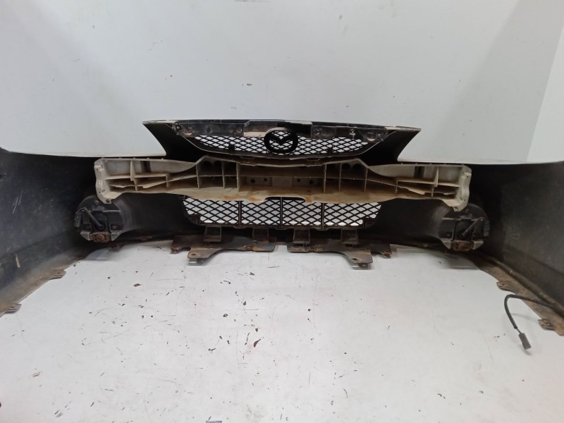 Recambio de paragolpes delantero para mazda 323 f vi hatchback (bj) 2.0 (bjfw) referencia OEM IAM   