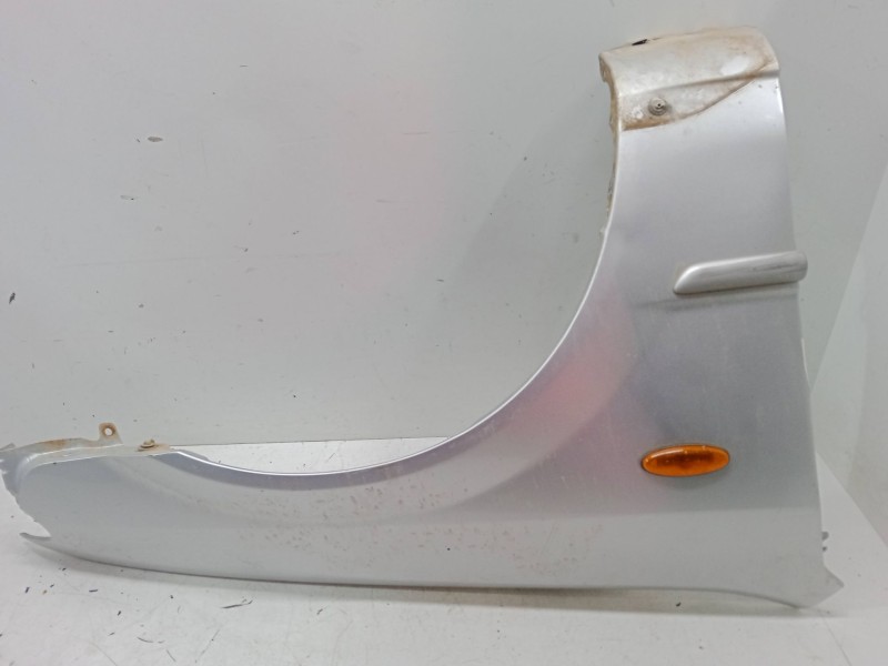 Recambio de aleta delantera derecha para mazda 323 f vi hatchback (bj) 2.0 (bjfw) referencia OEM IAM   