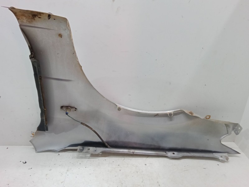 Recambio de aleta delantera derecha para mazda 323 f vi hatchback (bj) 2.0 (bjfw) referencia OEM IAM   