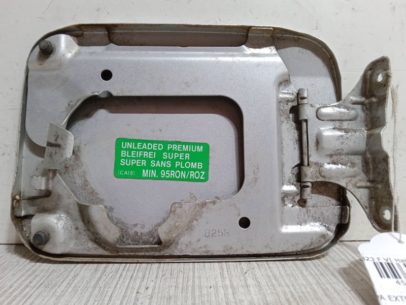 Recambio de tapa exterior combustible para mazda 323 f vi hatchback (bj) 2.0 (bjfw) referencia OEM IAM   