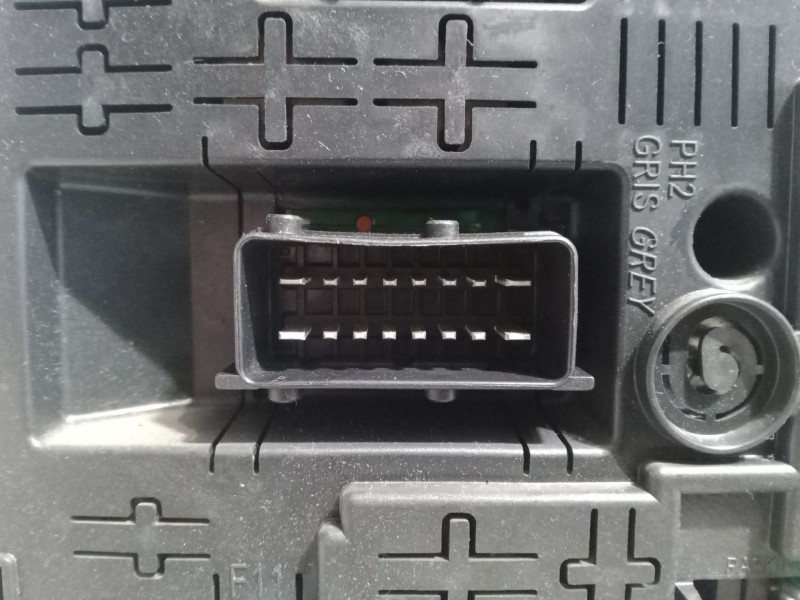 Recambio de bsi para peugeot 307 sw (3h) 1.6 hdi 90 referencia OEM IAM 9664968980  BSI 2004 H01-01