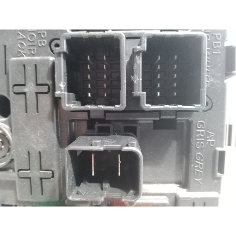 Recambio de bsi para peugeot 307 sw (3h) 1.6 hdi 90 referencia OEM IAM 9664968980  BSI 2004 H01-01