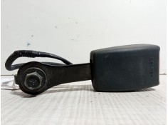 Recambio de anclaje cinturon trasero central para kia carens iv 1.6 gdi referencia OEM IAM 1098793