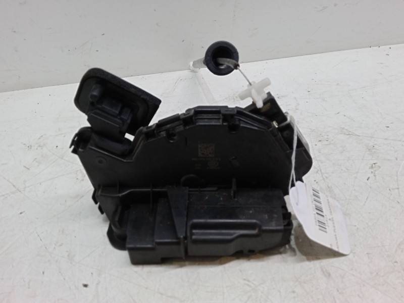Recambio de cerradura puerta trasera derecha para skoda fabia iii (nj3) 1.2 tsi referencia OEM IAM   