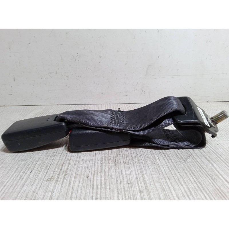 Recambio de anclaje cinturon trasero derecho para mazda 323 f vi hatchback (bj) 2.0 (bjfw) referencia OEM IAM   