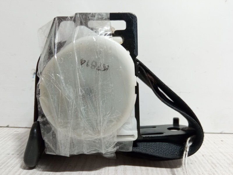 Recambio de cinturon seguridad trasero derecho para toyota corolla verso (_e12_) 2.0 d-4d (cde120_) referencia OEM IAM 733600217