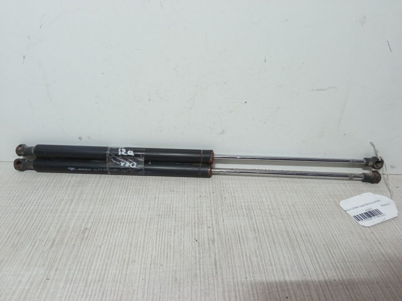 Recambio de amortiguadores malet/porton para renault laguna ii (bg0/1_) 1.9 dci (bg1a, bg1w, bg0g) referencia OEM IAM   