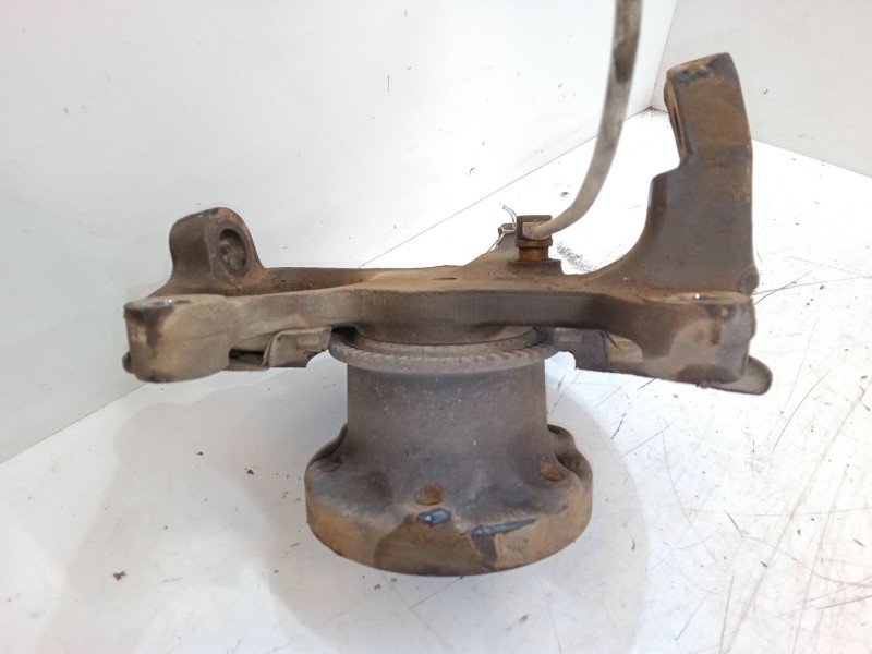 Recambio de mangueta delantera derecha para iveco daily iv furgoneta 29l10 v referencia OEM IAM   