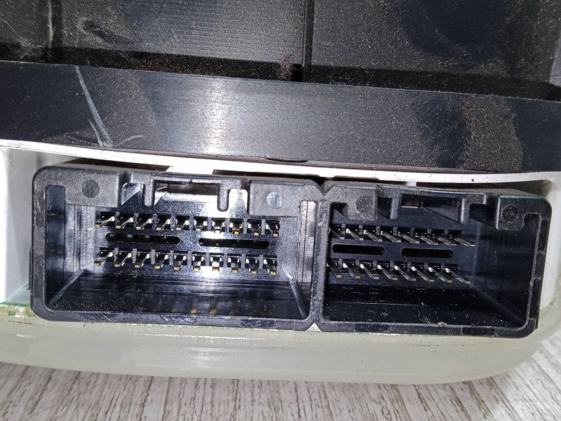 Recambio de cuadro instrumentos para mazda 323 f vi hatchback (bj) 2.0 (bjfw) referencia OEM IAM   