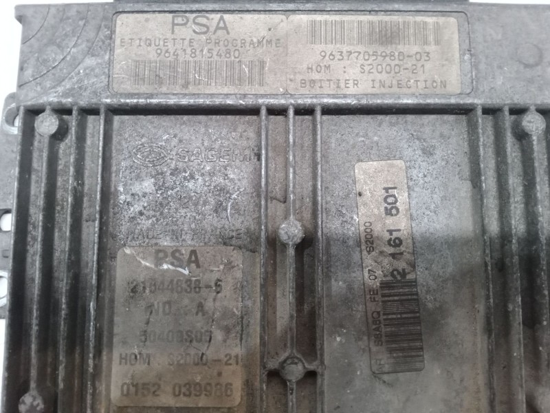 Recambio de centralita motor uce para citroën saxo (s0, s1) 1.4 vts referencia OEM IAM   