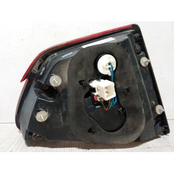 PILOTO TRASERO PORTON DERECHO 92404A4010 