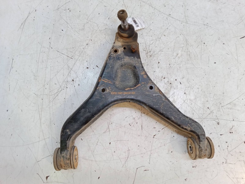 Recambio de brazo suspension inferior delantero izquierdo para iveco daily iv furgoneta 29l10 v referencia OEM IAM   