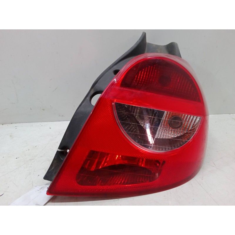 Recambio de piloto trasero derecho para renault clio iii (br0/1, cr0/1) 1.5 dci (c/br0g, c/br1g) referencia OEM IAM   