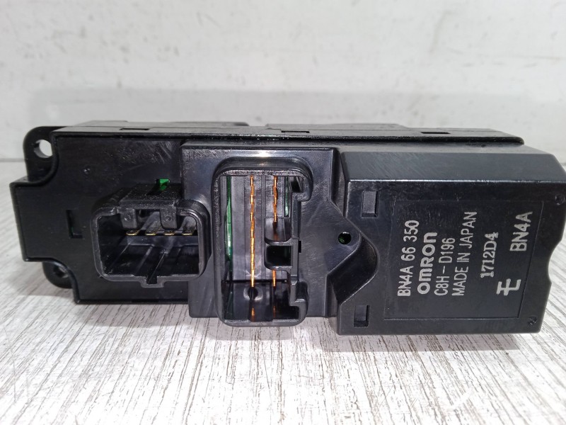 Recambio de mando elevalunas delantero izquierdo para mazda 323 f vi hatchback (bj) 2.0 (bjfw) referencia OEM IAM   