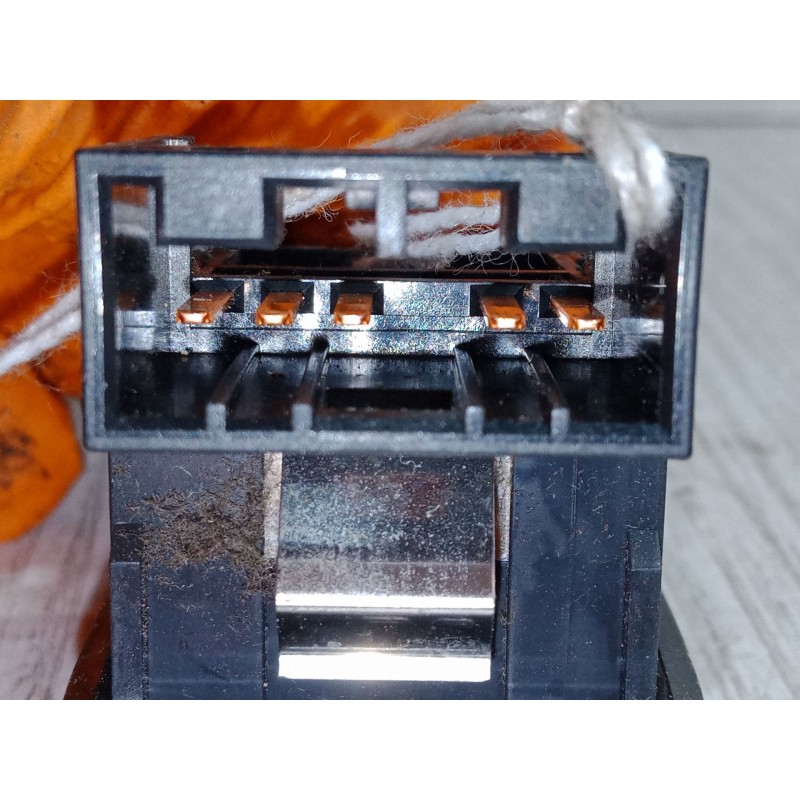 Recambio de mando elevalunas trasero derecho para mazda 323 f vi hatchback (bj) 2.0 (bjfw) referencia OEM IAM   