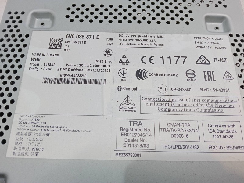 Recambio de radio pantalla para skoda fabia iii (nj3) 1.2 tsi referencia OEM IAM 6V0035871D  