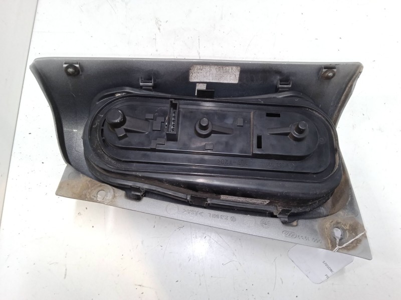 Recambio de piloto trasero izquierdo para smart city-coupe (450) 0.6 (450.352, 450.353) referencia OEM IAM   