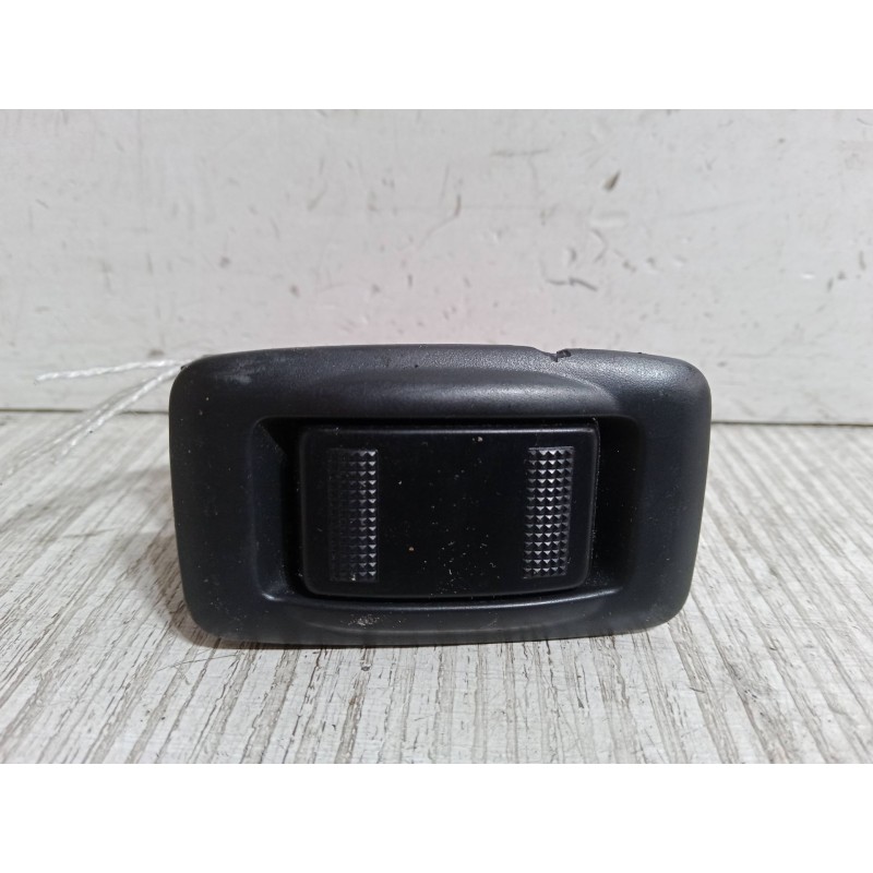 Recambio de mando elevalunas trasero izquierdo para mazda 323 f vi hatchback (bj) 2.0 (bjfw) referencia OEM IAM   