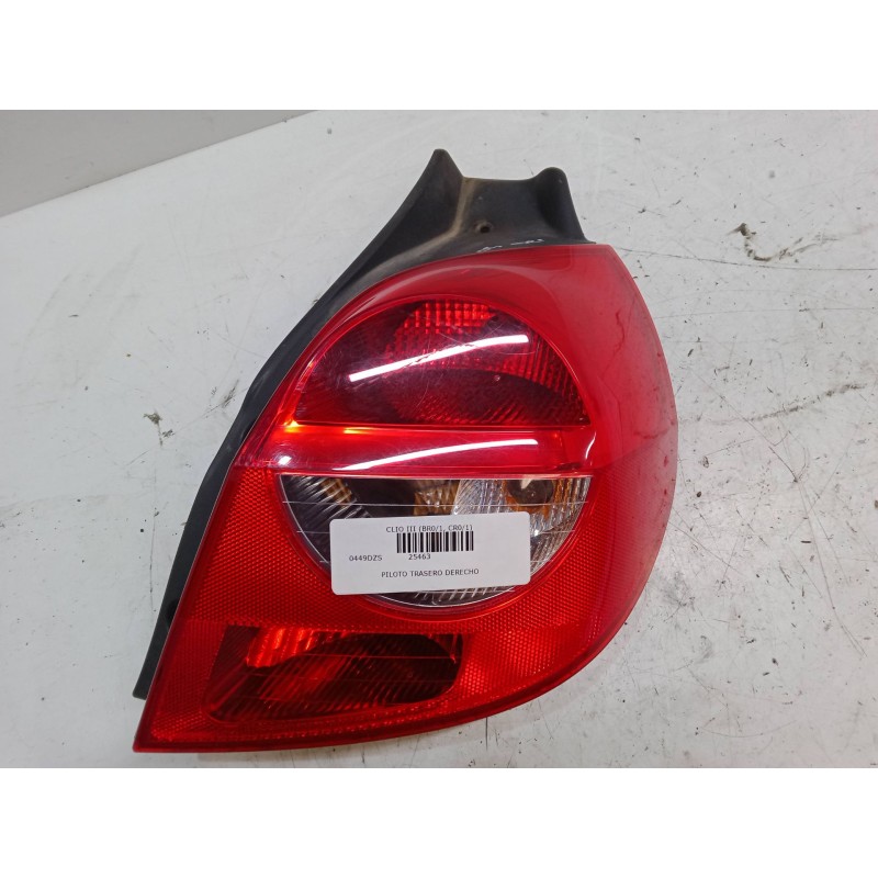 Recambio de piloto trasero derecho para renault clio iii (br0/1, cr0/1) 1.5 dci (br17, cr17) referencia OEM IAM   