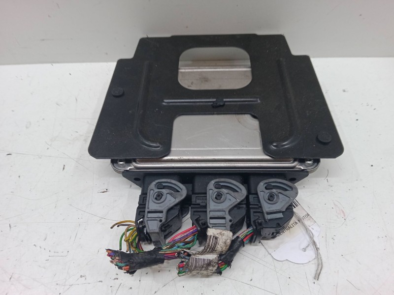 Recambio de centralita motor uce para citroën c4 ii (nc_) 1.6 hdi 90 referencia OEM IAM   