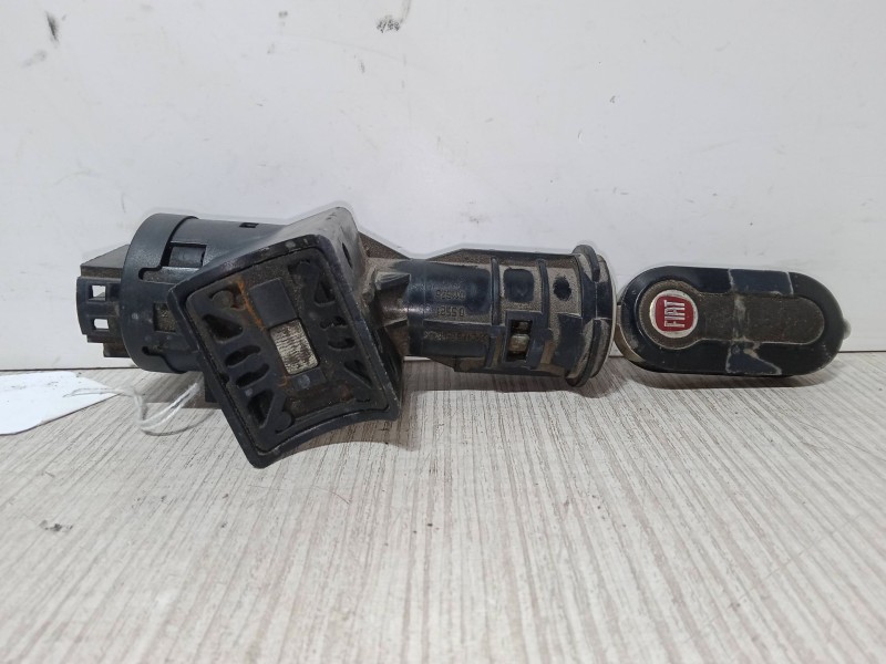 Recambio de clausor para fiat 500 (312_) 0.9 (312axg1a, 312.axg11) referencia OEM IAM 61089800  