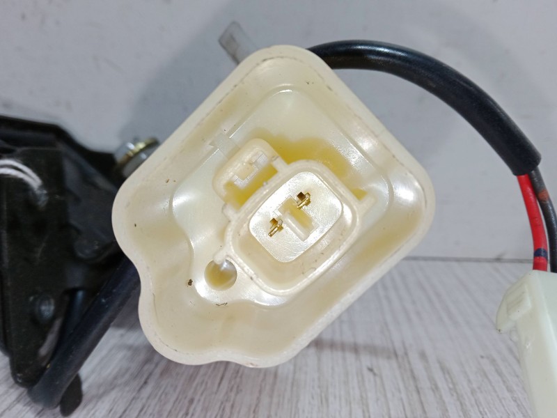 Recambio de cerradura maletero / porton para mazda 323 f vi hatchback (bj) 2.0 (bjfw) referencia OEM IAM   