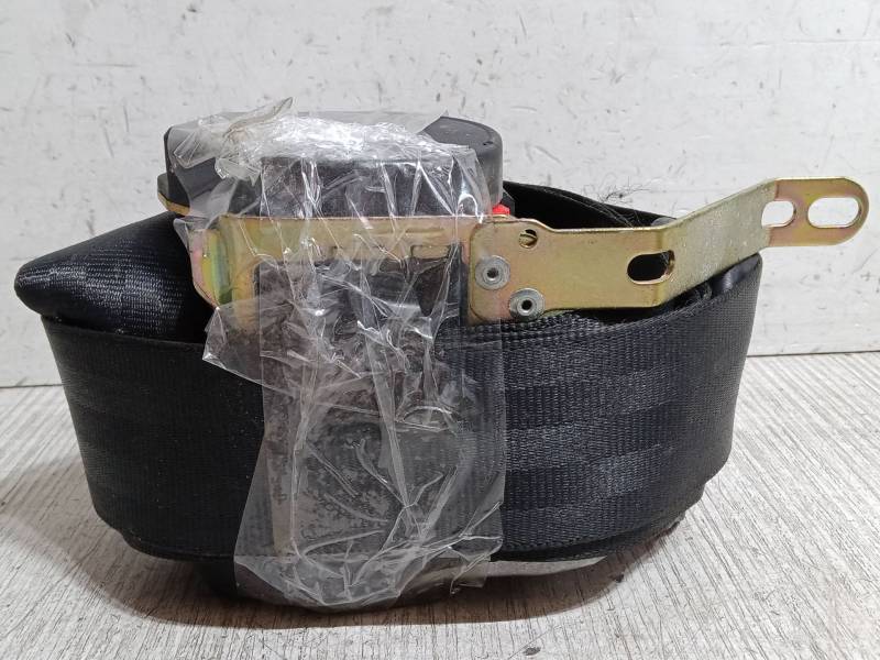 CINTURON SEGURIDAD DELANTERO DERECHO 