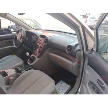KIA CARENS III MONOSPACE (UN)