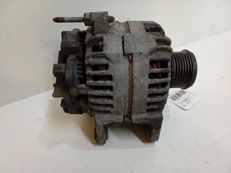 Recambio de alternador para renault clio iii (br0/1, cr0/1) 1.5 dci referencia OEM IAM   