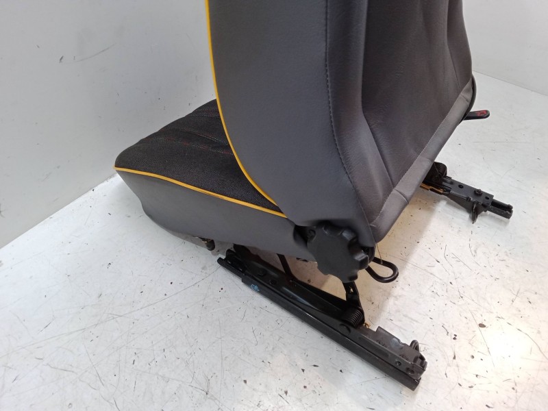Recambio de asiento delantero derecho para peugeot 205 ii (20a/c) 1.1 referencia OEM IAM   