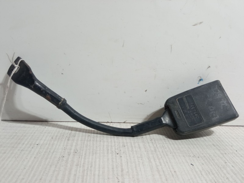 Recambio de anclaje cinturon delantero derecho para renault express furgoneta/monovolumen (f40_, g40_) 1.9 d (f40r) referencia O