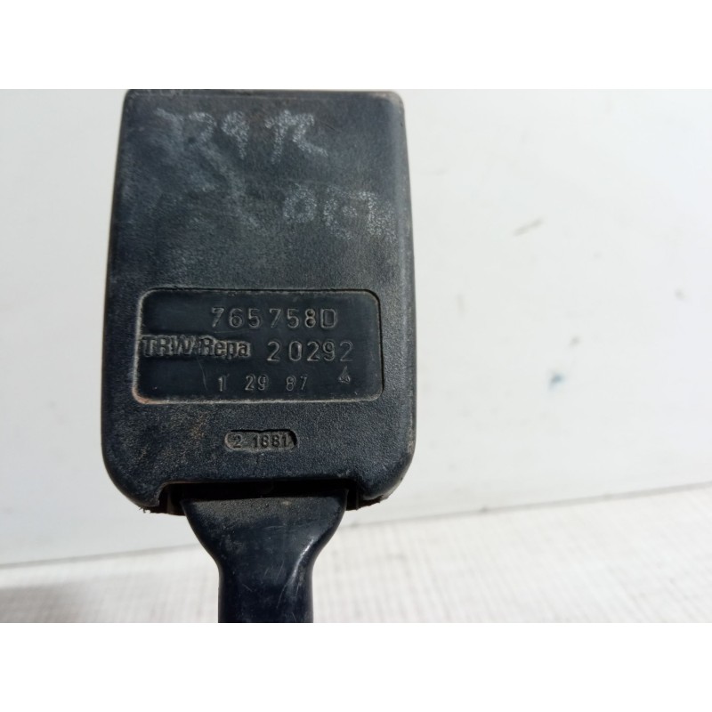 Recambio de anclaje cinturon delantero derecho para renault express furgoneta/monovolumen (f40_, g40_) 1.9 d (f40r) referencia O