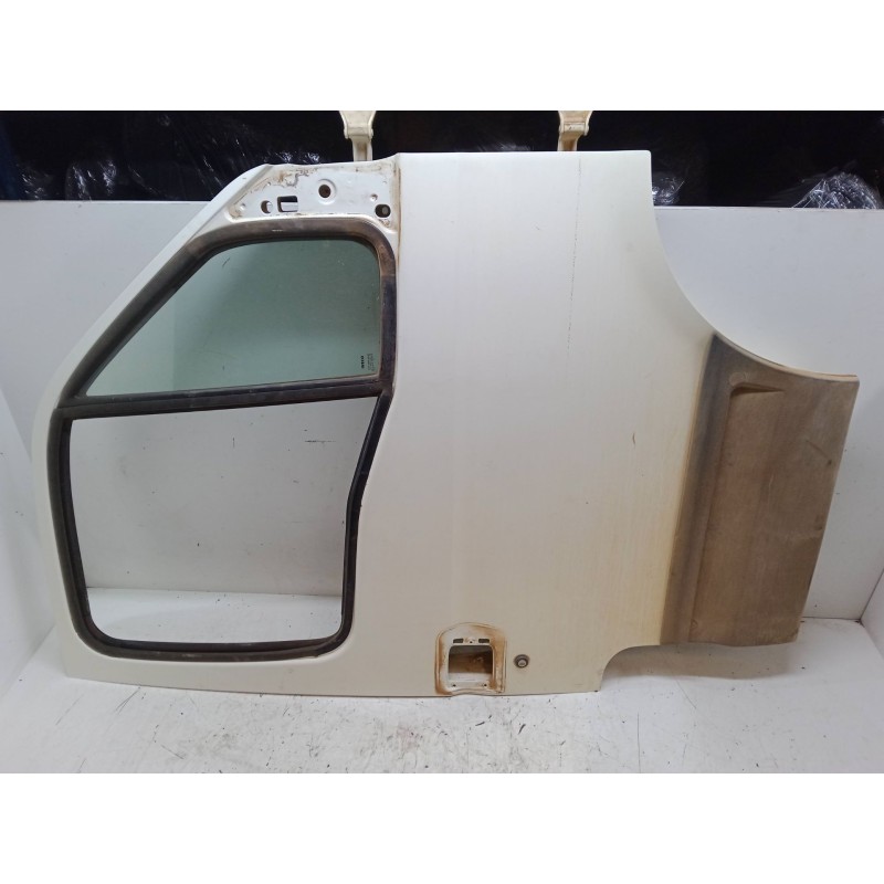 Recambio de puerta delantera derecha para iveco daily iv furgoneta 29l10 v referencia OEM IAM   