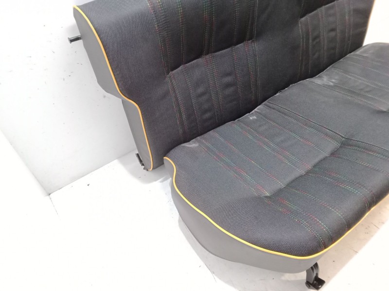 Recambio de asiento trasero para peugeot 205 ii (20a/c) 1.1 referencia OEM IAM   