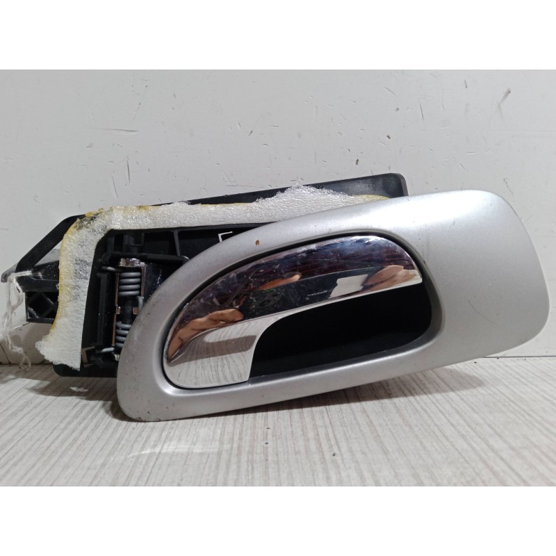 Recambio de maneta interior puerta trasera derecha para peugeot 307 (3a/c) 1.4 16v referencia OEM IAM 9643604477  