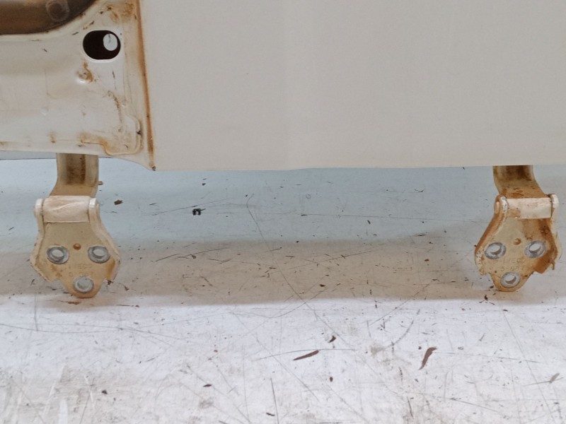 Recambio de puerta delantera izquierda para iveco daily iv furgoneta 29l10 v referencia OEM IAM   