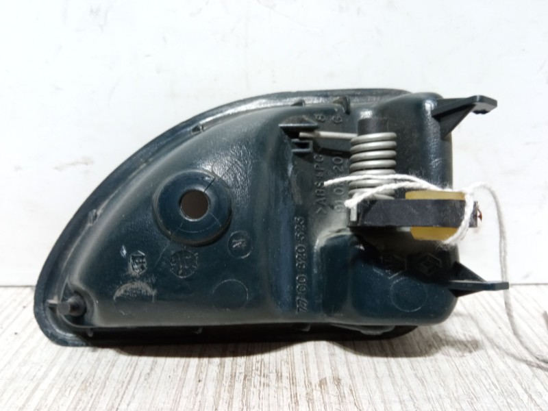 Recambio de maneta interior puerta delantera derecha para renault kangoo (kc0/1_) 1.9 dci 4x4 (kc0v) referencia OEM IAM   
