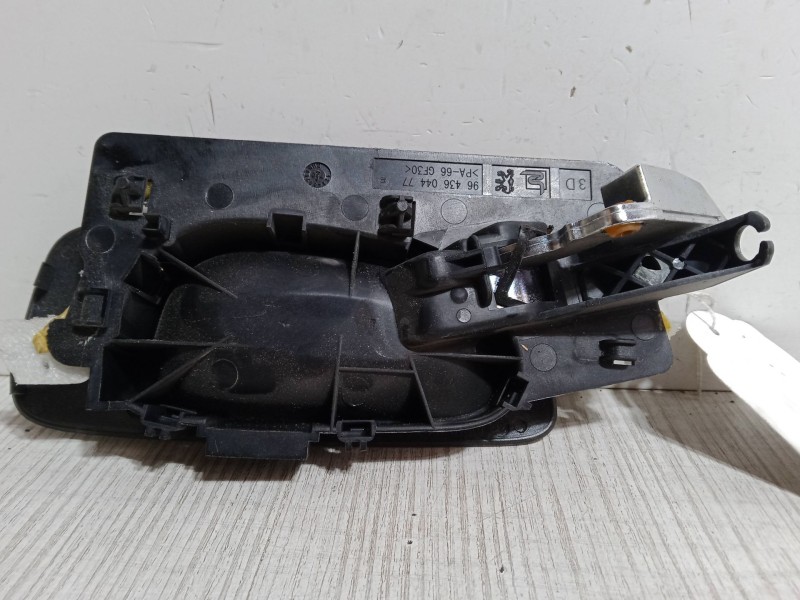 Recambio de maneta interior puerta trasera derecha para peugeot 307 (3a/c) 1.4 16v referencia OEM IAM 9643604477  