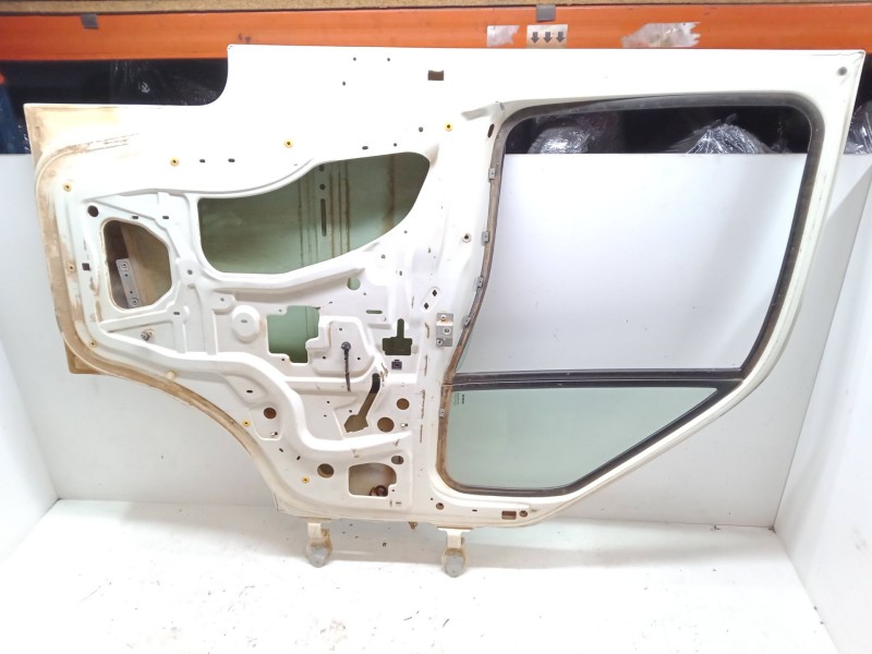Recambio de puerta delantera izquierda para iveco daily iv furgoneta 29l10 v referencia OEM IAM   