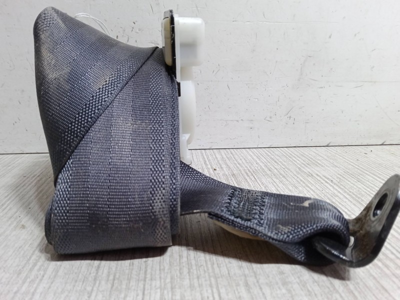 Recambio de cinturon seguridad trasero izquierdo para mazda 323 f vi hatchback (bj) 2.0 (bjfw) referencia OEM IAM   