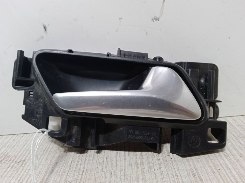 Recambio de maneta interior puerta trasera derecha para peugeot 308 ii (lb_, lp_, lw_, lh_, l3_) 1.2 thp 110 referencia OEM IAM 