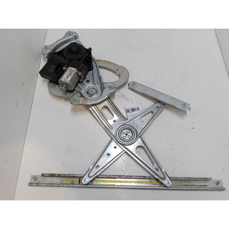 Recambio de elevalunas electrico trasero derecho para renault scénic iii (jz0/1_) 1.6 16v (jz0u, jz1b) referencia OEM IAM 827300