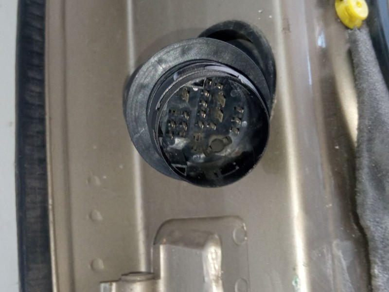 Recambio de puerta trasera derecha para ford galaxy i (wgr) 1.9 tdi referencia OEM IAM   