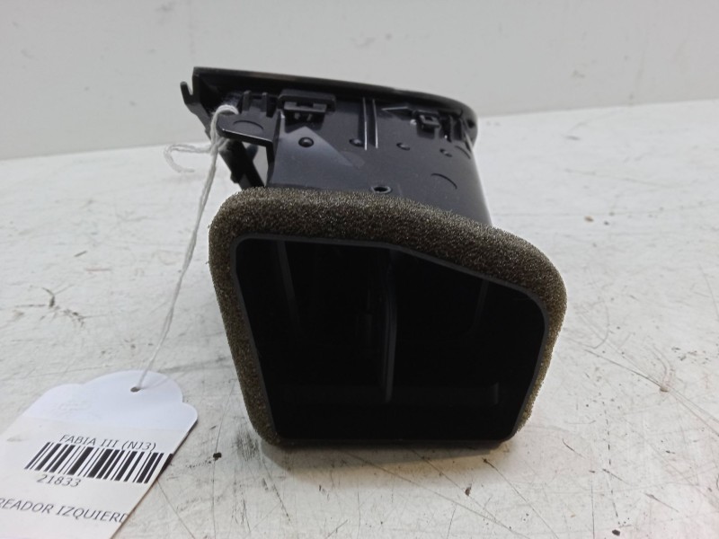Recambio de aireador izquierdo para skoda fabia iii (nj3) 1.2 tsi referencia OEM IAM   