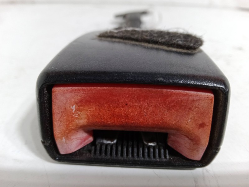 Recambio de anclaje cinturon delantero derecho para audi a4 b6 (8e2) 2.0 referencia OEM IAM   