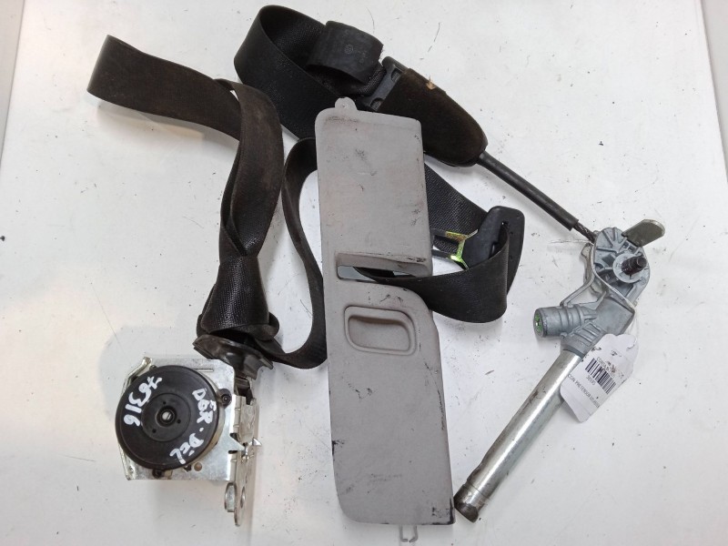 Recambio de cinturon con pretensor delantero derecho para opel corsa d (s07) 1.3 cdti (l08, l68) referencia OEM IAM   