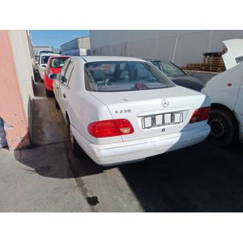 MERCEDES-BENZ CLASE E (W210)