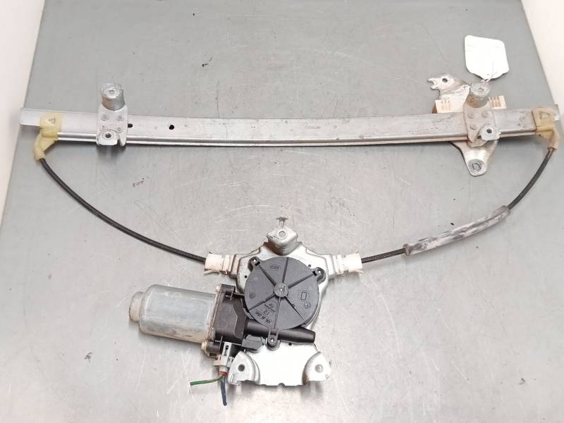 ELEVALUNAS ELECTRICO DELANTERO DERECHO 